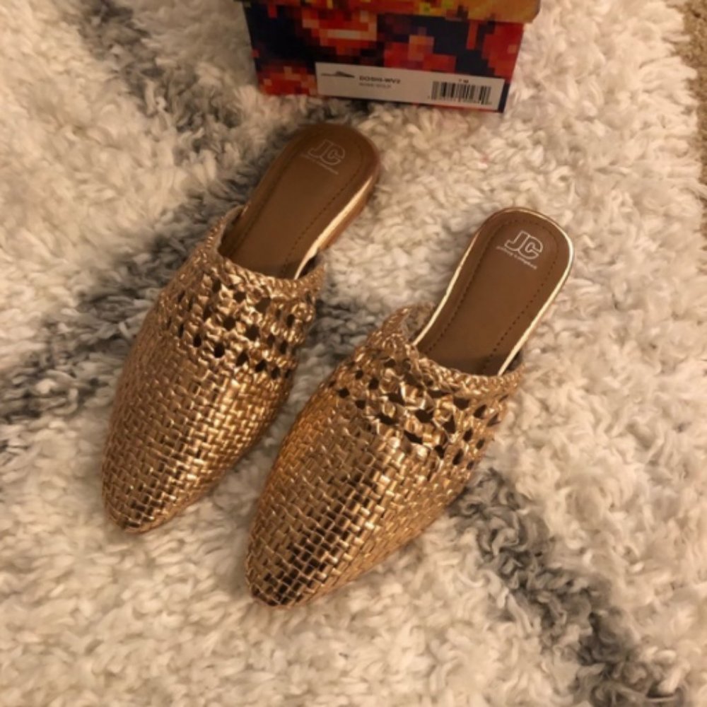 NWT Jeffrey Campbell Rose Gold Mules